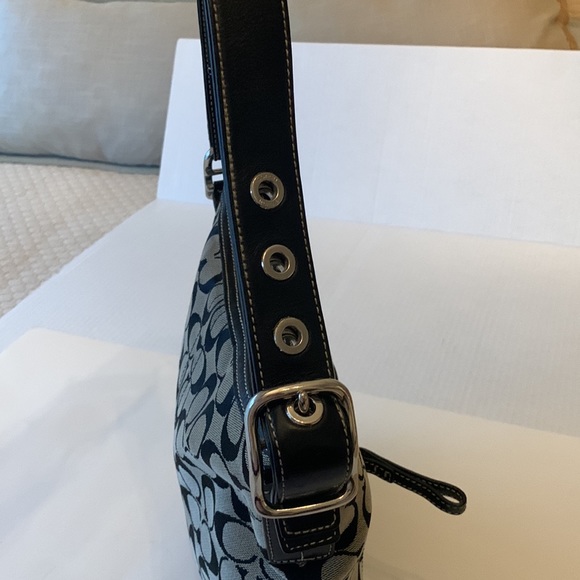 COACH Black/Gray Signature Monogram Canvas & Leather Shoulder Bag - Picture 15 of 16